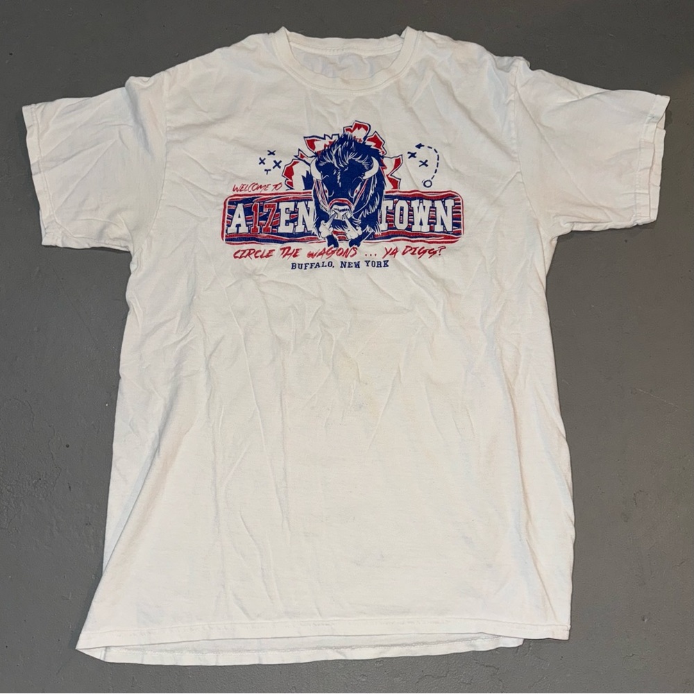 Buffalo Bills - Mens “White” Circle The Wagons T-Shirt (Size: L)